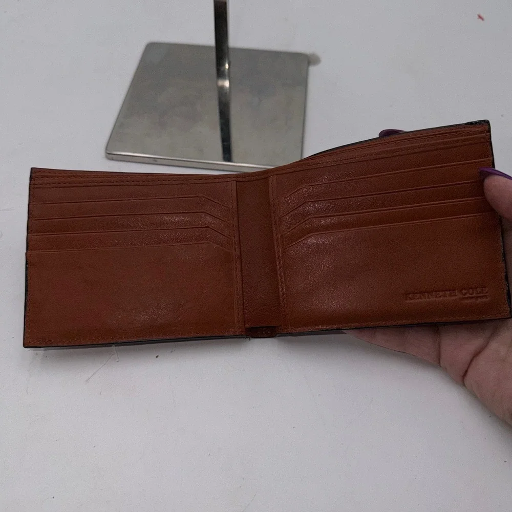 Kenneth Cole New York Mens Leather Bifold Wallet Cognac Brown 8 Card Slots